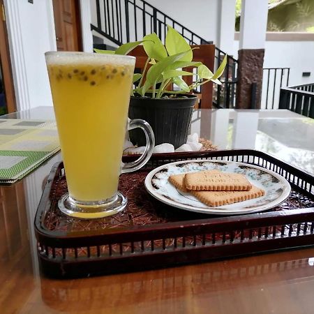 Ceylonima Home Stay Anuradhapura Esterno foto