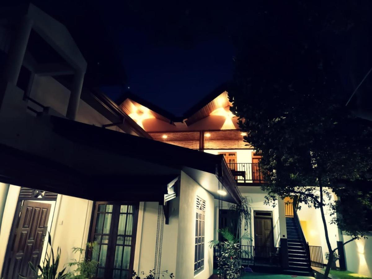 Ceylonima Home Stay Anuradhapura Esterno foto