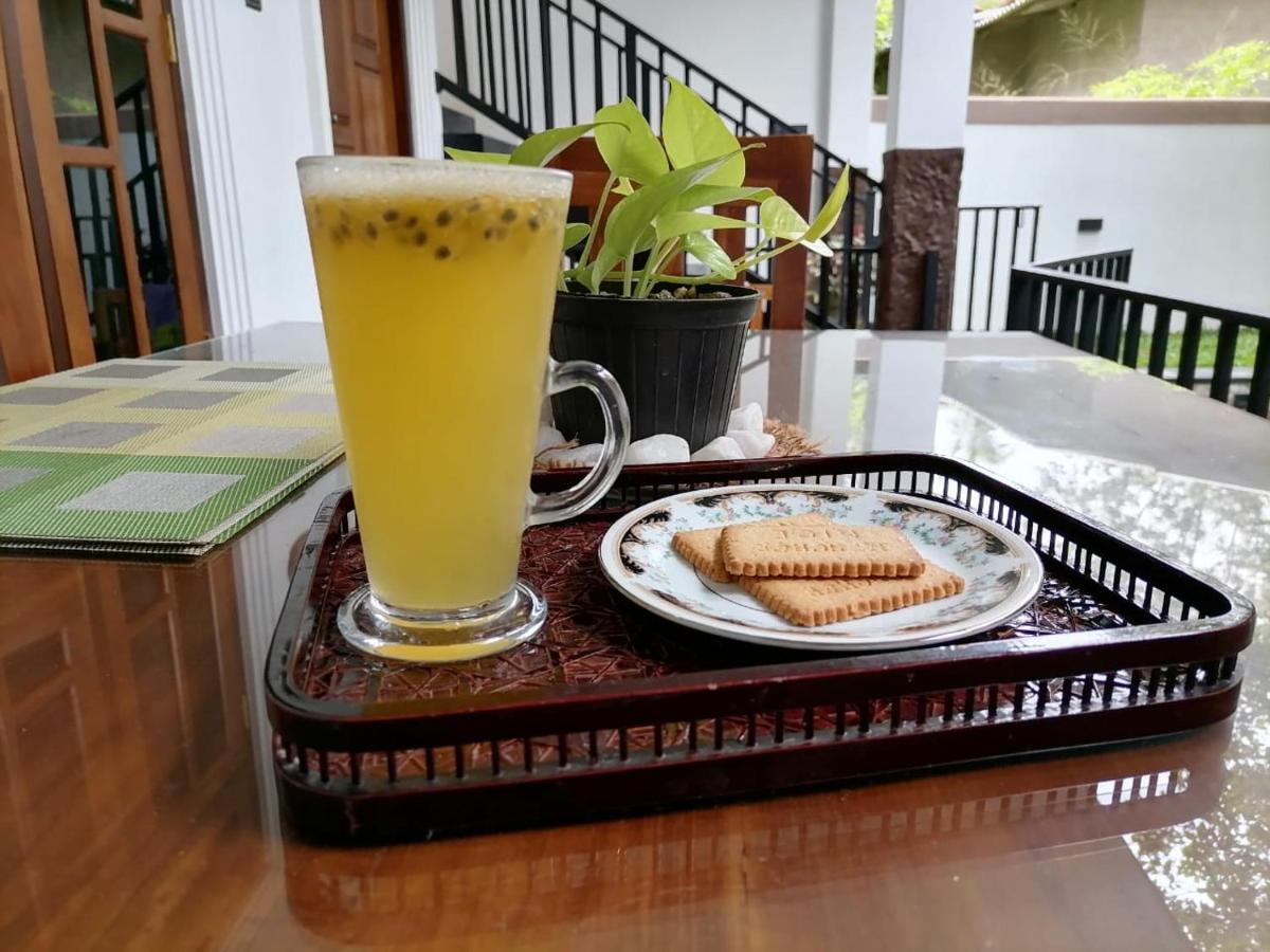 Ceylonima Home Stay Anuradhapura Esterno foto