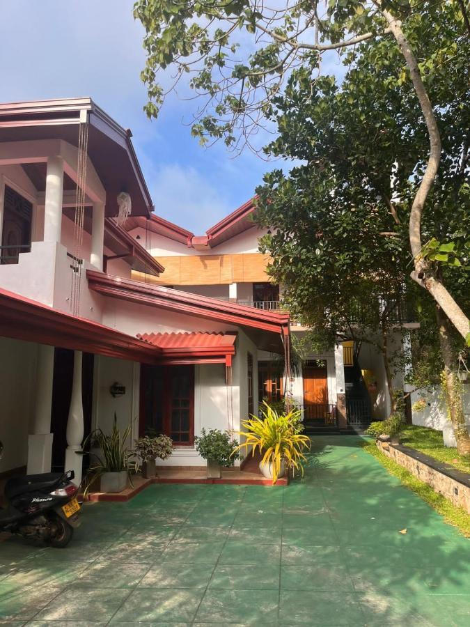 Ceylonima Home Stay Anuradhapura Esterno foto