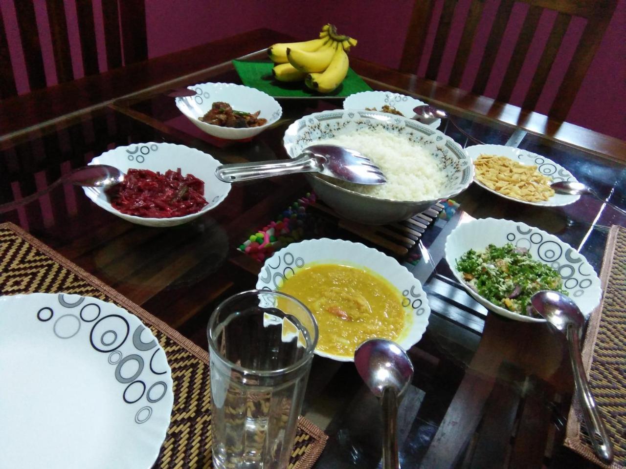Ceylonima Home Stay Anuradhapura Esterno foto